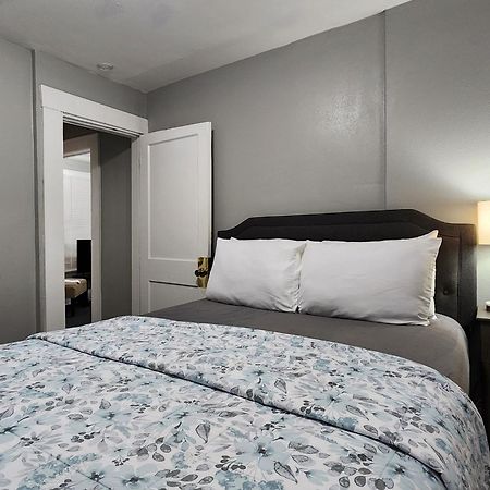 Two Bedroom Home In Beautiful Downtown ليكلاند المظهر الخارجي الصورة