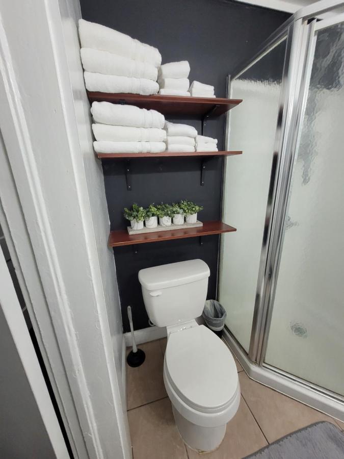 Two Bedroom Home In Beautiful Downtown ليكلاند المظهر الخارجي الصورة
